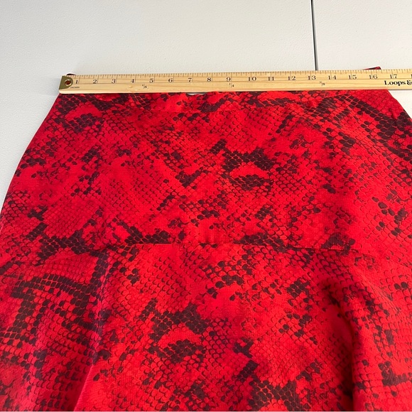 Ann Taylor Red Chiffon Snake Print Tiered Midi Skirt NWT‎ Size 12 - Picture 13 of 15
